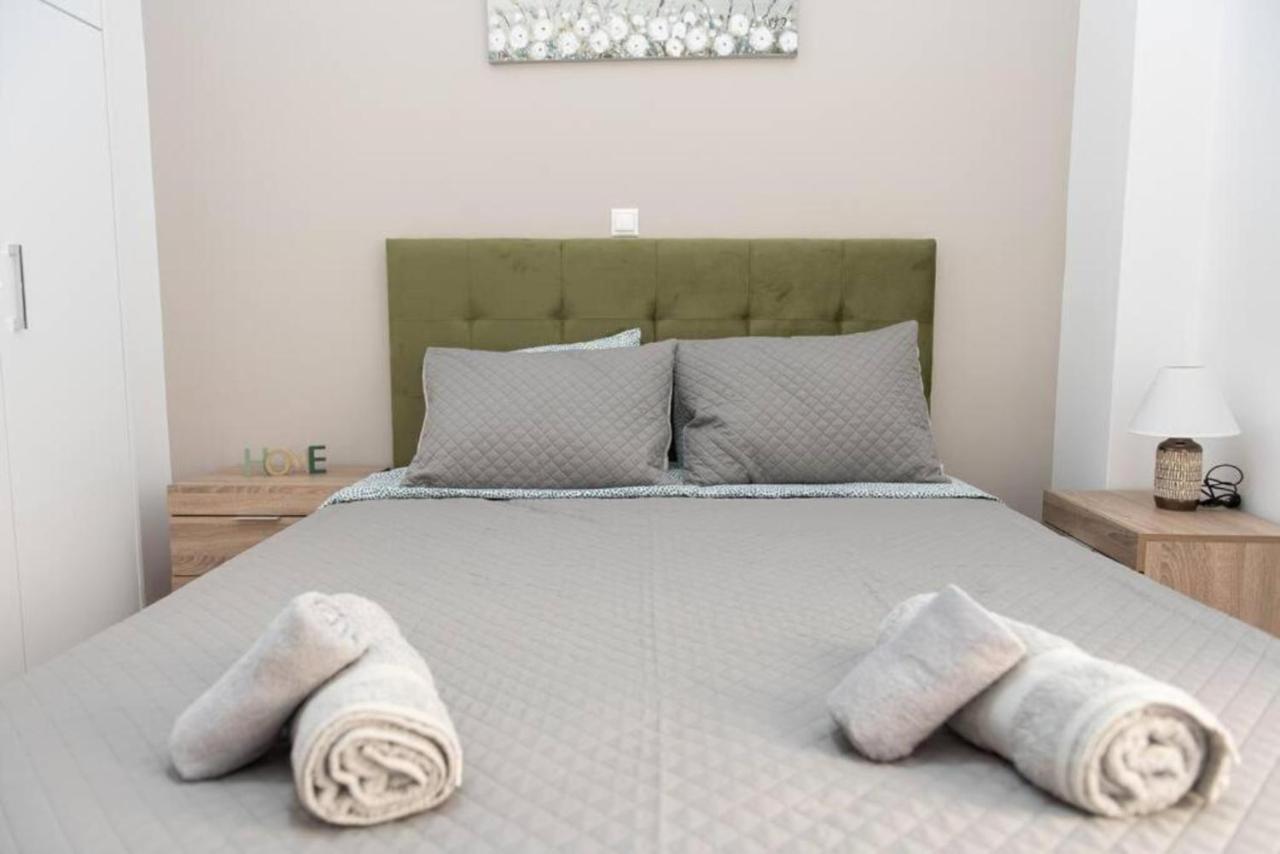 Renovated Spacious Flat 7Min To Subway Station- Athens Ngoại thất bức ảnh
