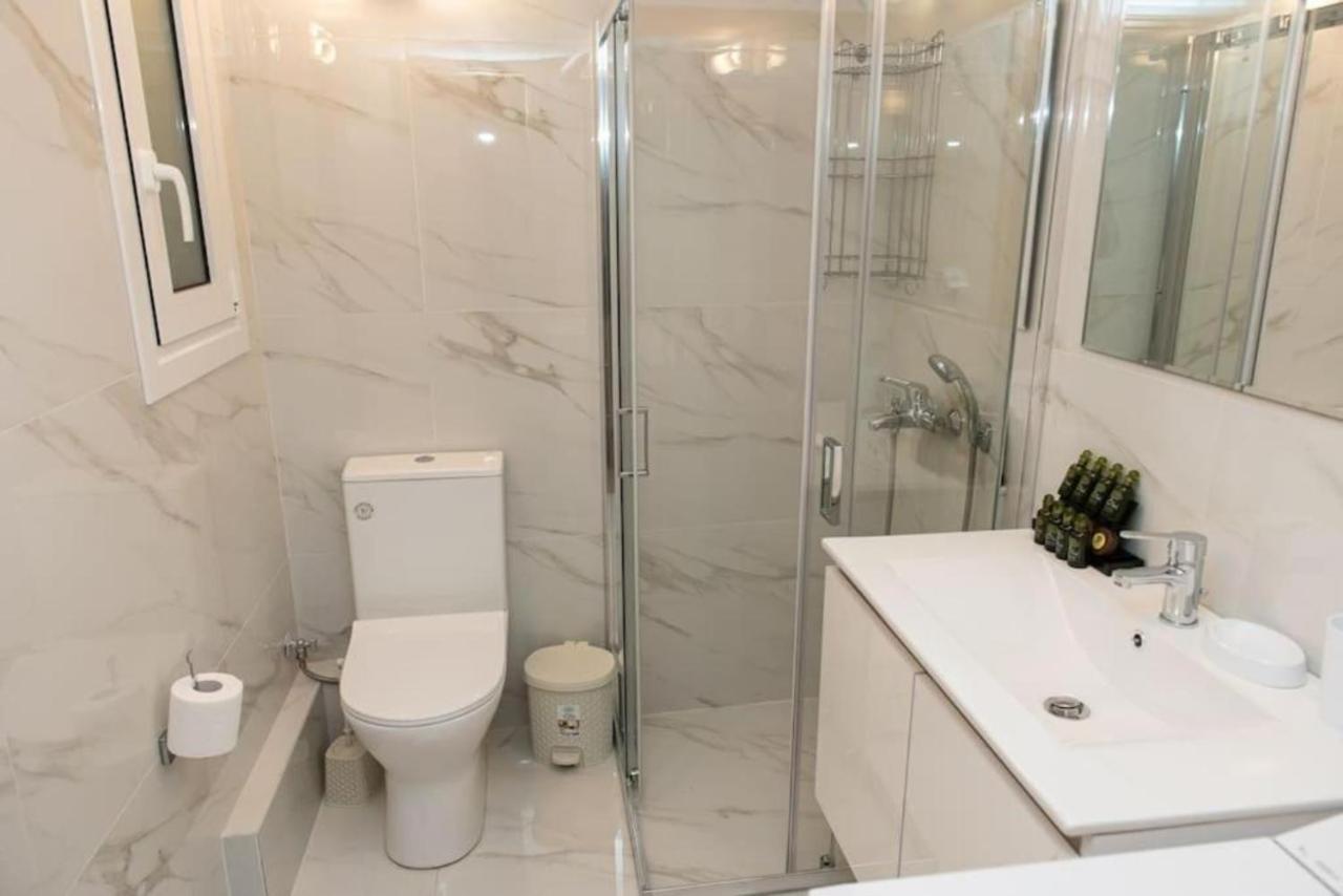 Renovated Spacious Flat 7Min To Subway Station- Athens Ngoại thất bức ảnh
